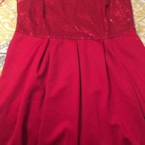 Prom & formal dresses