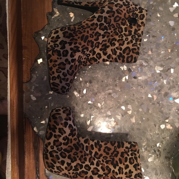 Leopard booties - Picture 2 of 3