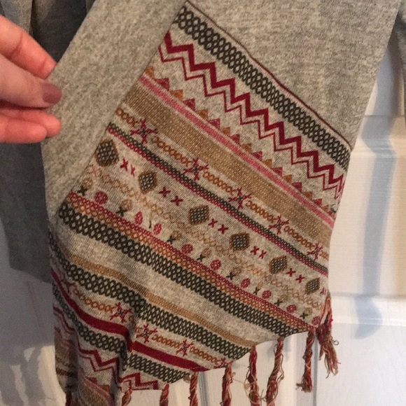 Patterned Sweater - Picture 2 of 4