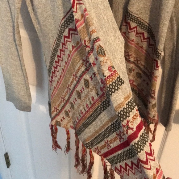 Patterned Sweater - Picture 4 of 4