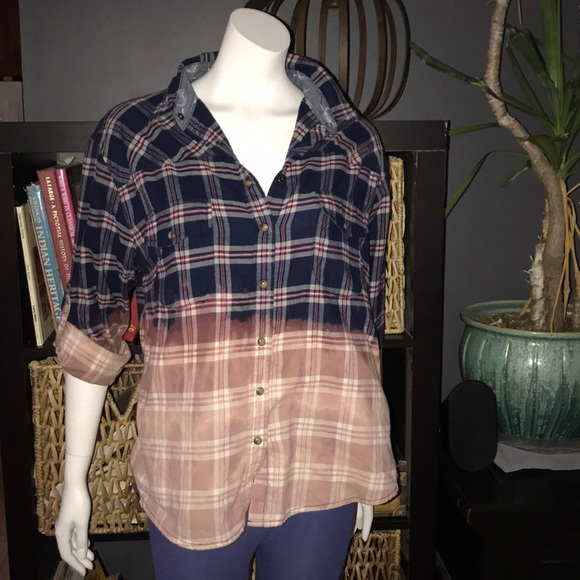 Snap down shirt - Picture 1 of 3