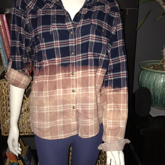 Snap down shirt - Picture 3 of 3