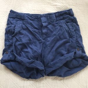 Gap linen cargo shorts Size 10