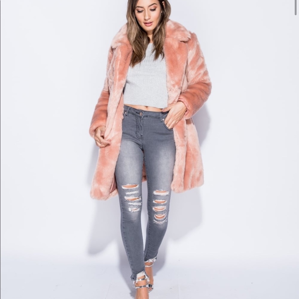 🎀Frenchy Light Pink Vegan Faux Fur Coat🎀 - Picture 4 of 9