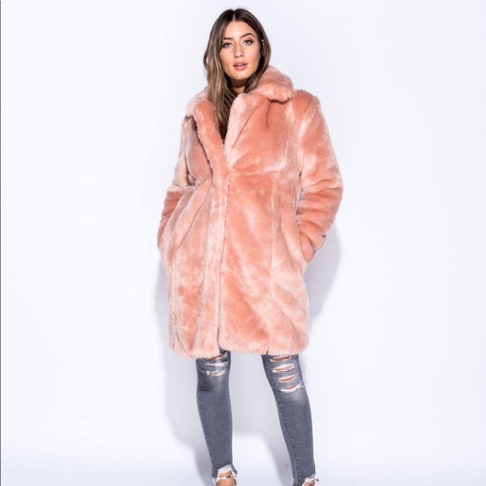 🎀Frenchy Light Pink Vegan Faux Fur Coat🎀 - Picture 5 of 9