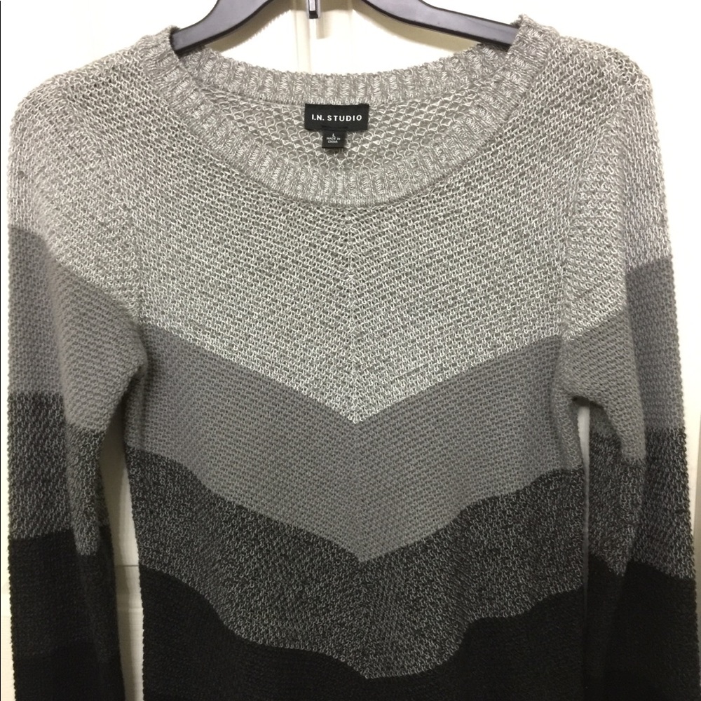 I.N. Studio Sweater - Large