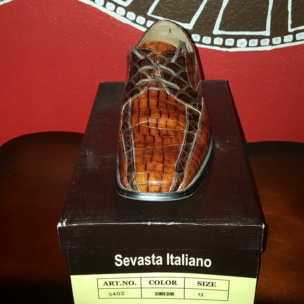 Shoes - Picture 2 of 3