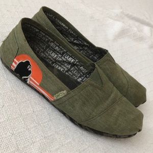 Forest Green Harambe Toms