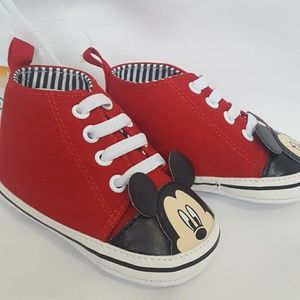 Mickey Mouse Disney baby chucks sneakers Sz 9-12m