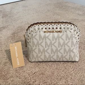 NWT Michael Kors Cindy Cosmetic Bag