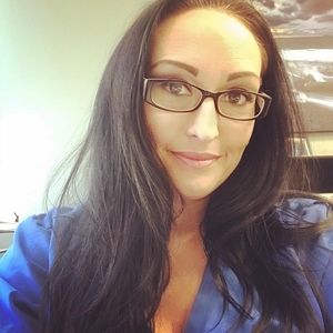 Meet your Posher, Eva