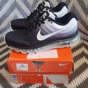 Brand New Nike Air Max 2017 Women's Size 7.5