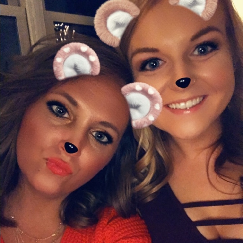 Meet your Posher, Brittney