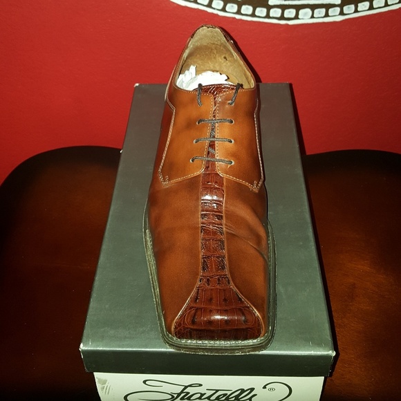 Shoes - Picture 2 of 3