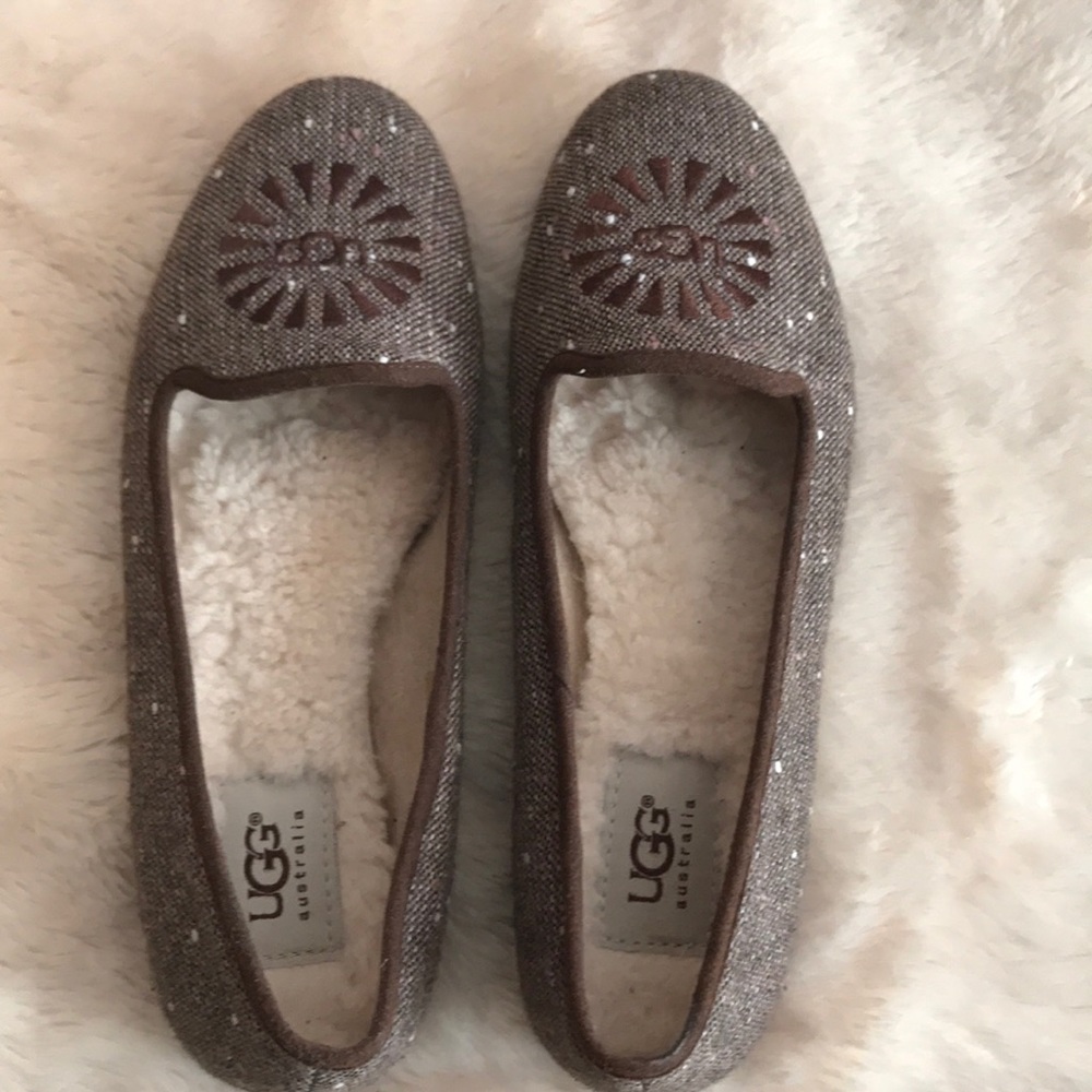 Uggs flats ****FINAL PRICE****