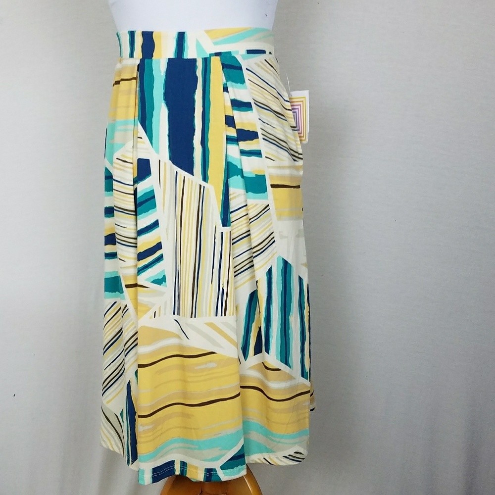 NWT LuLaRoe Madison Skirt