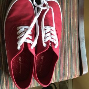 American eagle sneakers