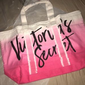 NWT Victoria’s Secret tote/beach bag