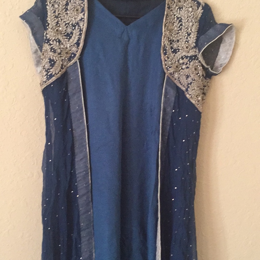 Pakistani Indian shalwar kameez
