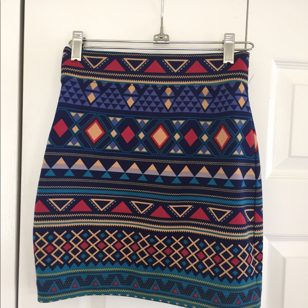 Women’s Stretchy Mini Skirt