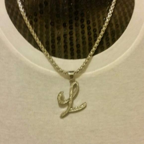 Letter L Necklace - Picture 1 of 1