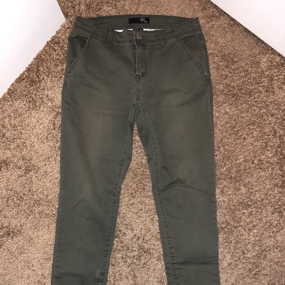 Green skinny pants