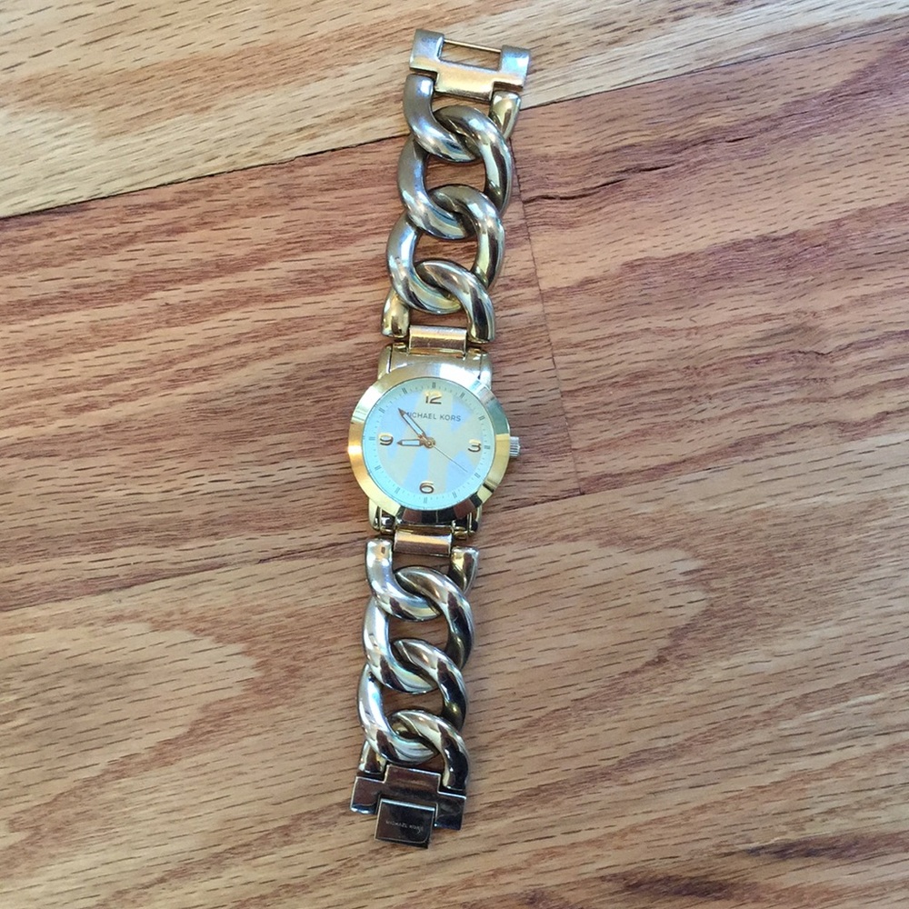 Michael Kors gold link watch