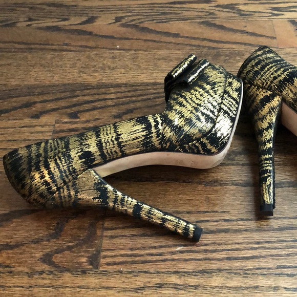 Fendi gold shoes - Picture 5 of 6