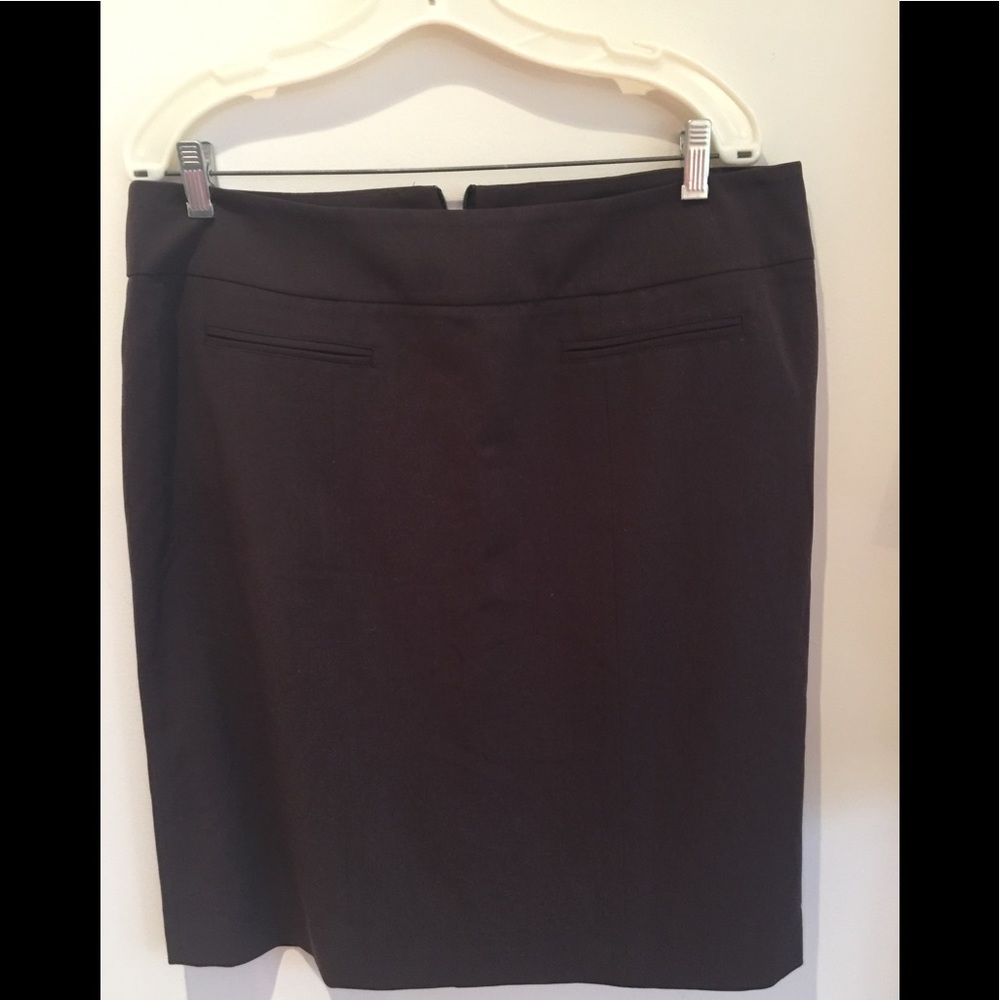 Daisy Fuentes skirt with kick pleat