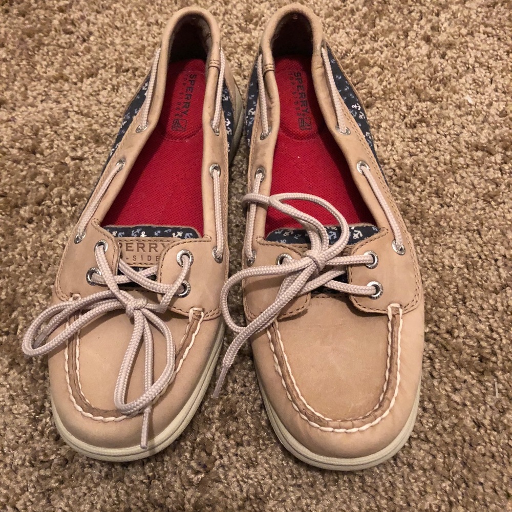 Low top Sperry’s