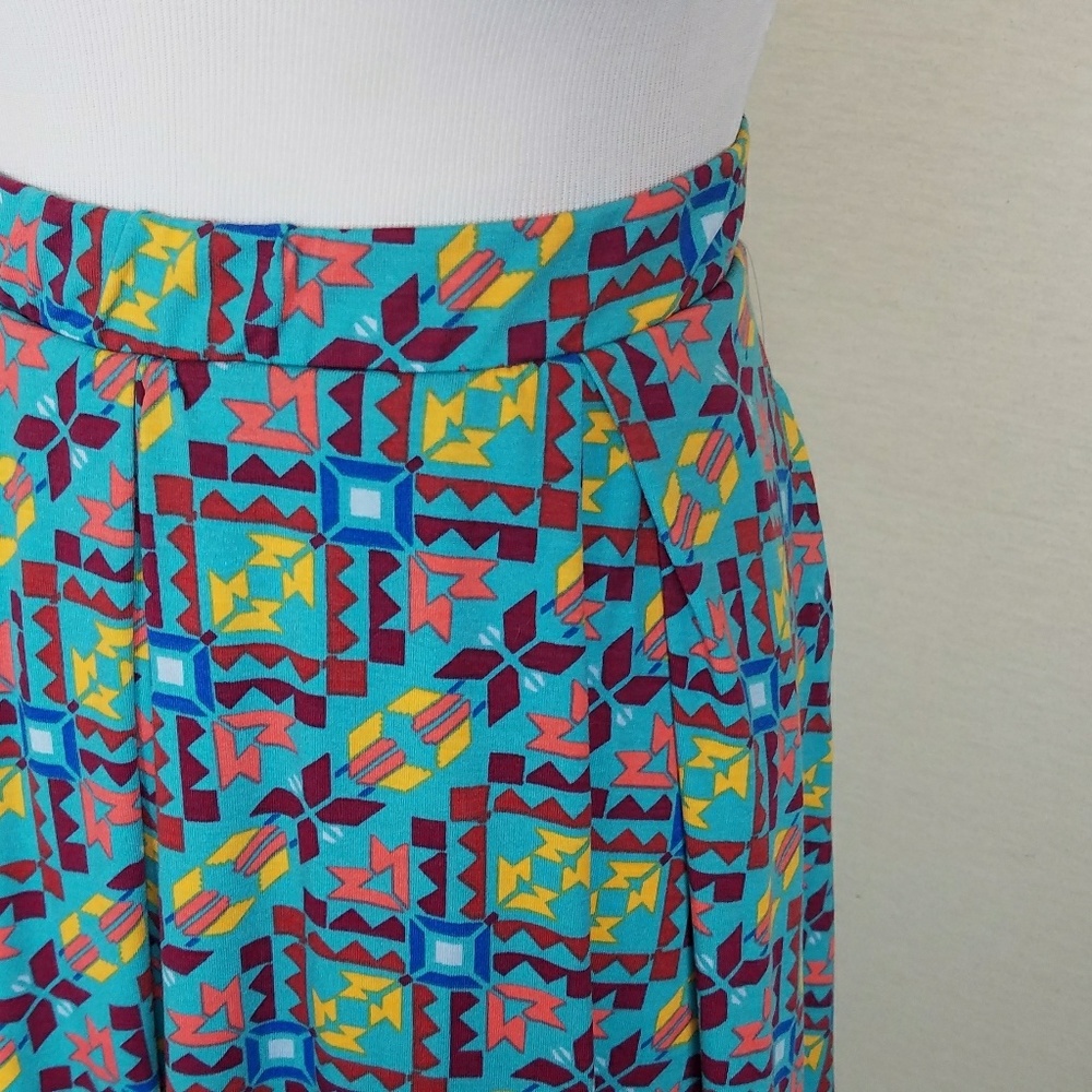 NWT LuLaRoe Madison Skirt - Picture 2 of 3