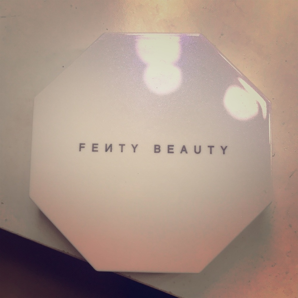 Fenty Trophy Wife highlighter