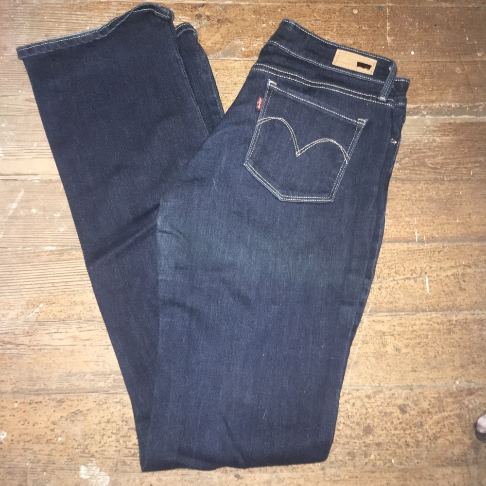 Levi Dark Wash Jeans Size 28 Length 34