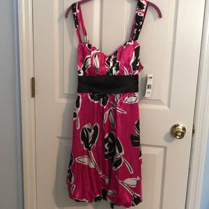 ♥️ Pink Flowered Dress