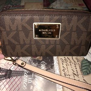 Michael Kors Phone Case Wallet
