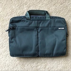 NWOT InCase Laptop Bag (Blue)
