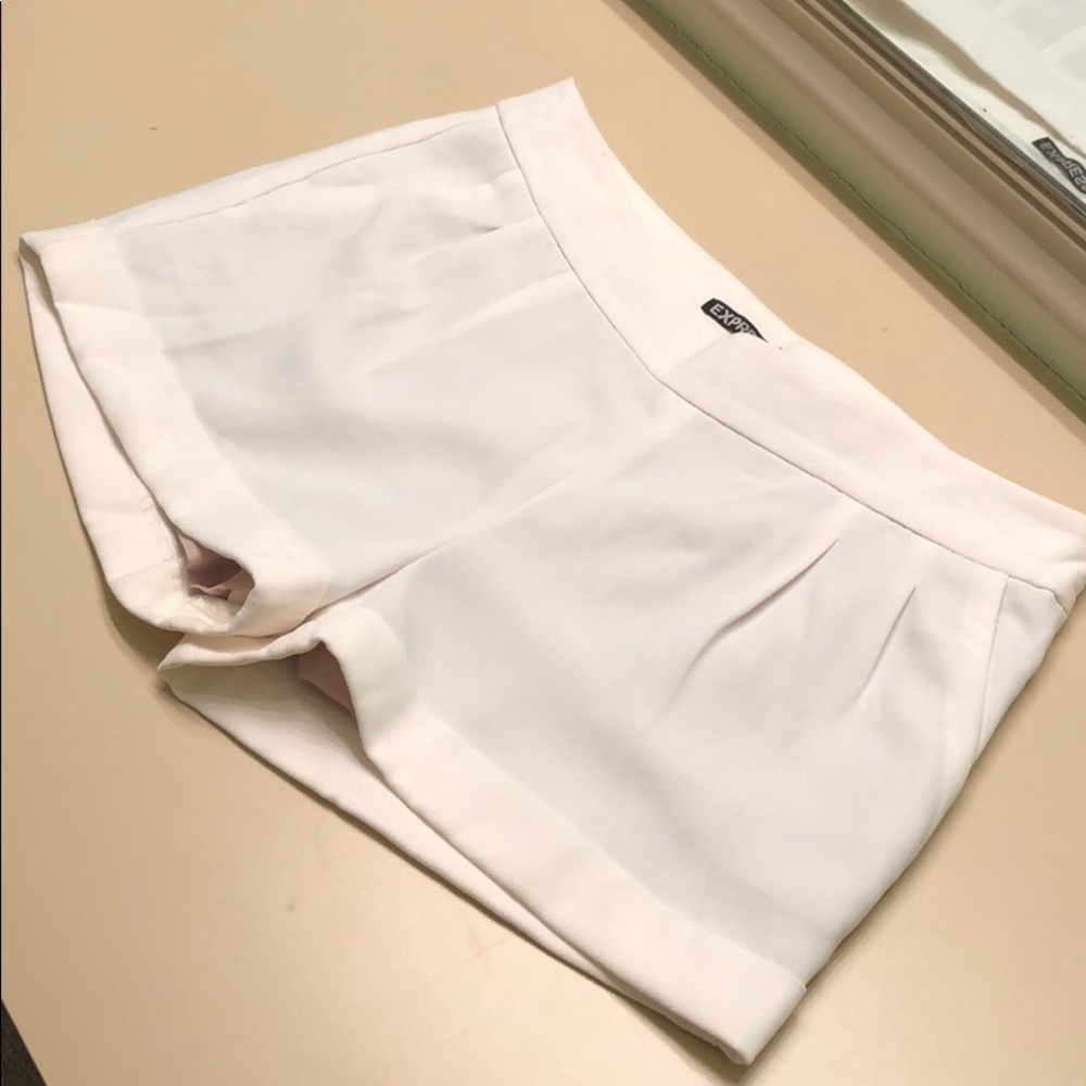 Express Shorts