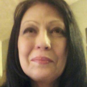 Meet your Posher, Roxanne