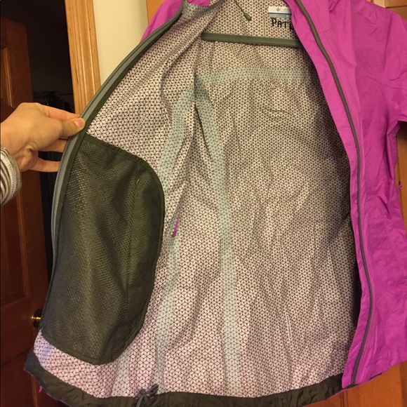 Columbia rain jacket - Picture 6 of 6