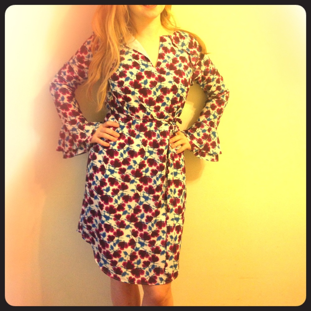 Banana Republic Flare Sleeve Dress with Belt
