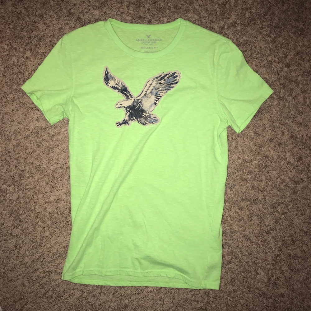 amercian eagle graphic tee