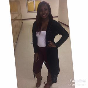 Meet your Posher, Corrisa