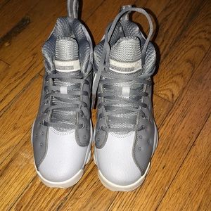 Air Jordan’s 13’s GREY AND WHITE .