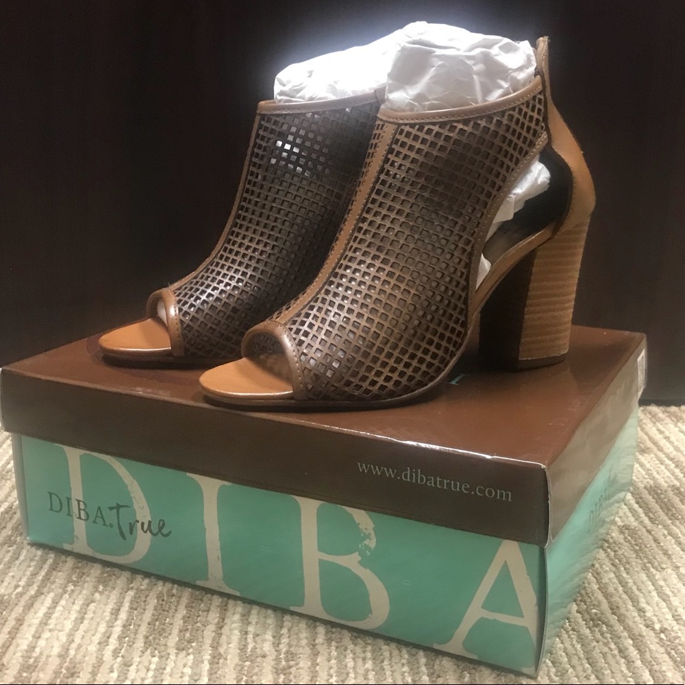 Women’s Diba True Ivy Wall Tan Leather Booties