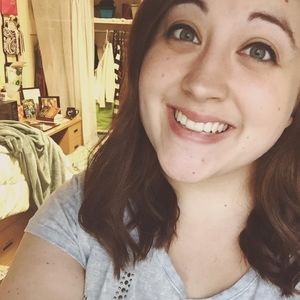 Meet your Posher, Brooke