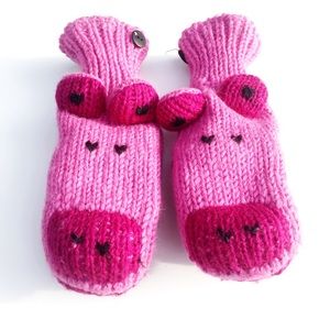 Piggies pink kid mittens.