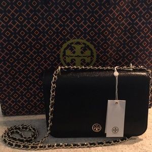 Tory Burch brand new!! Robinson shoulder bag