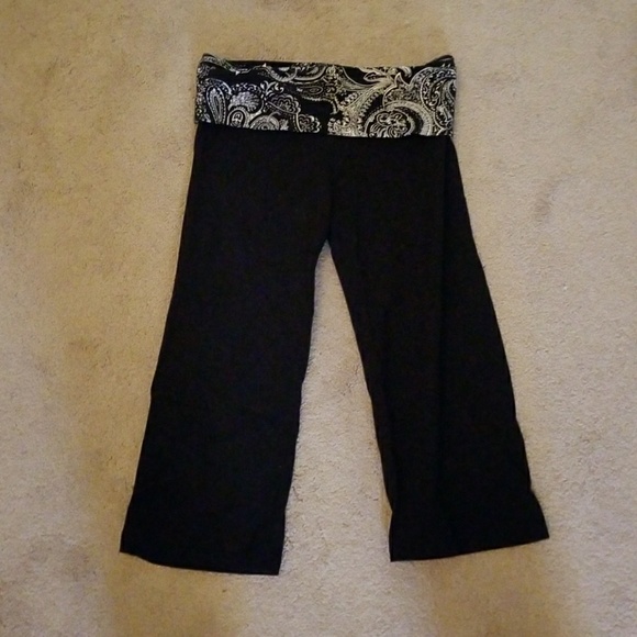 Victoria's Secret Pants - Victoria's Secret yoga pants