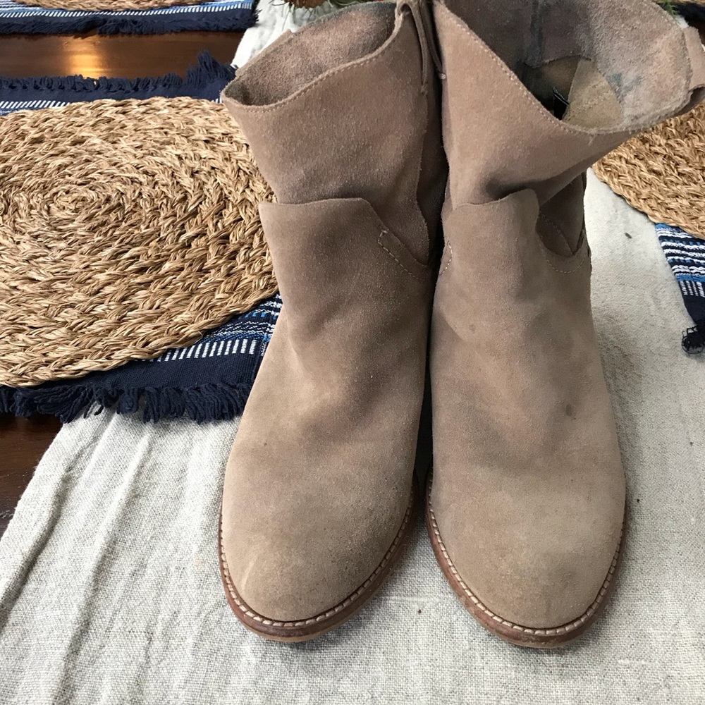 Suede slouch ankle bootie.  Great neutral color!