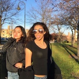 Meet your Posher, Adrianna